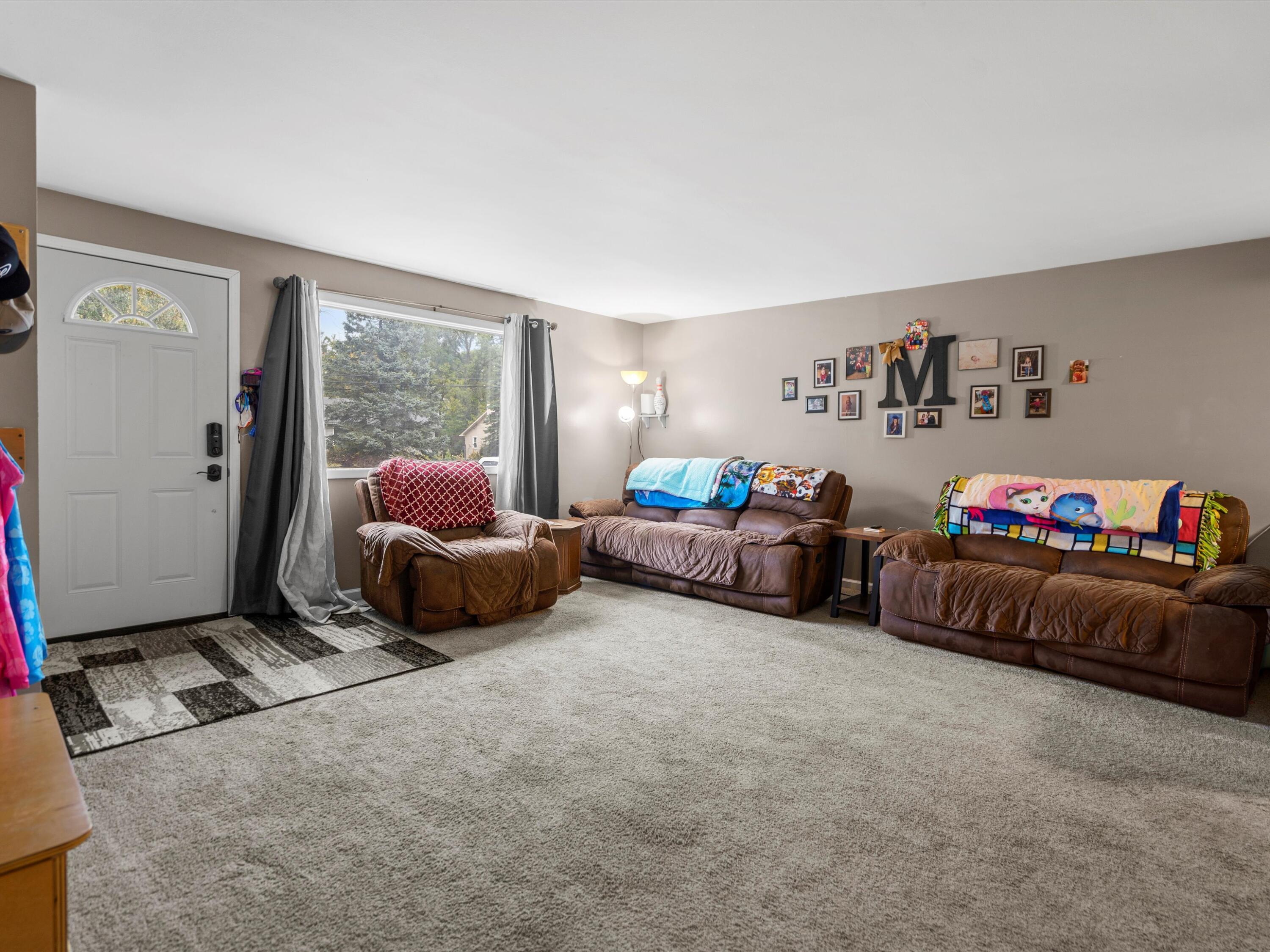 449 Joslyn Road