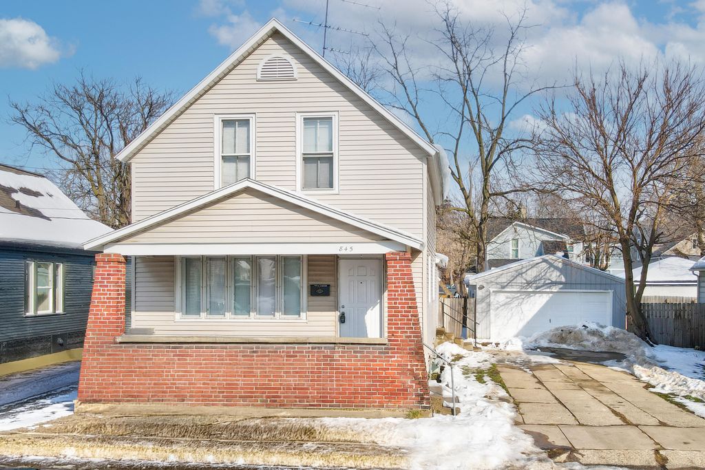 Photo of 845 Nagold Street NW, Grand Rapids, MI 49504 (MLS # 26005508)