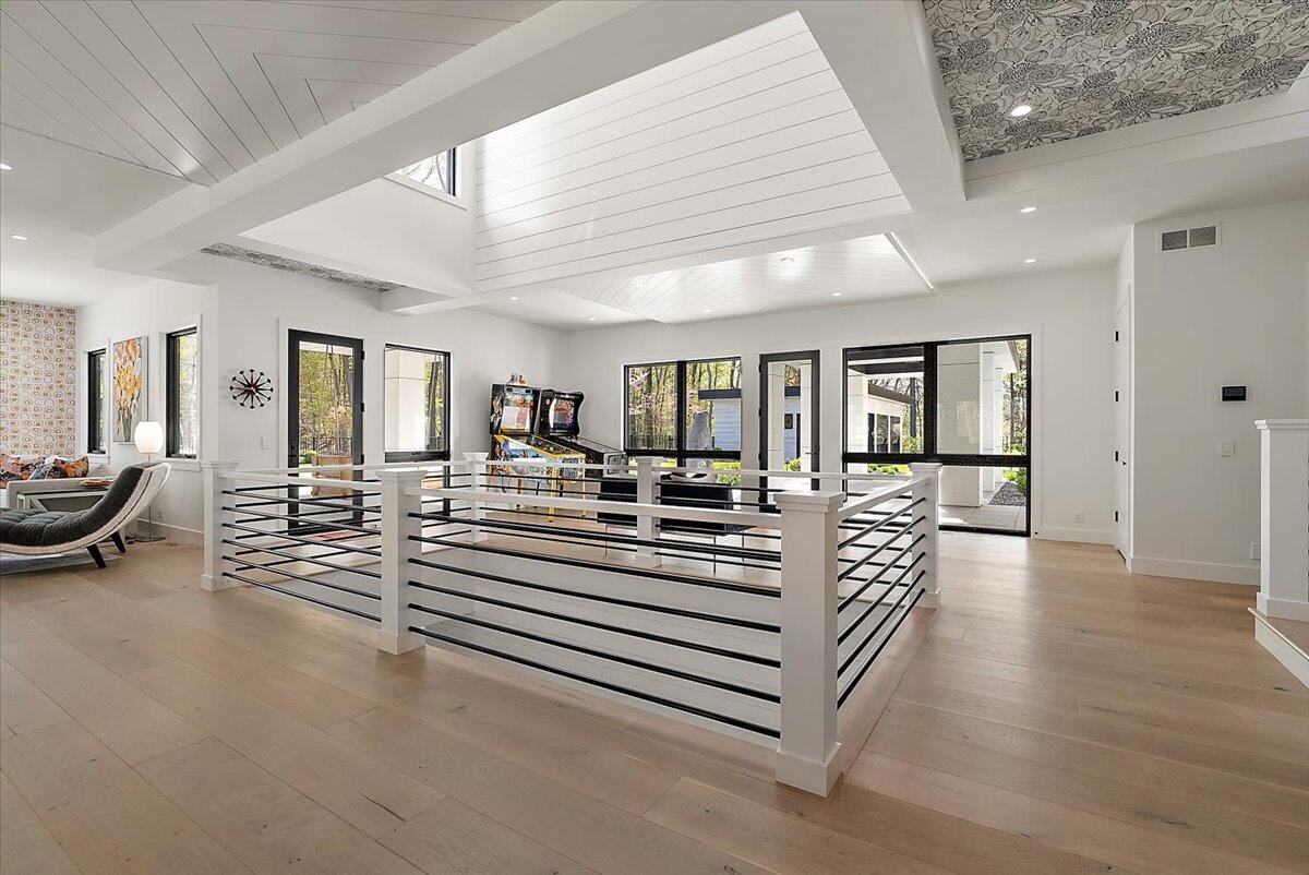 329 N Lakeshore Drive