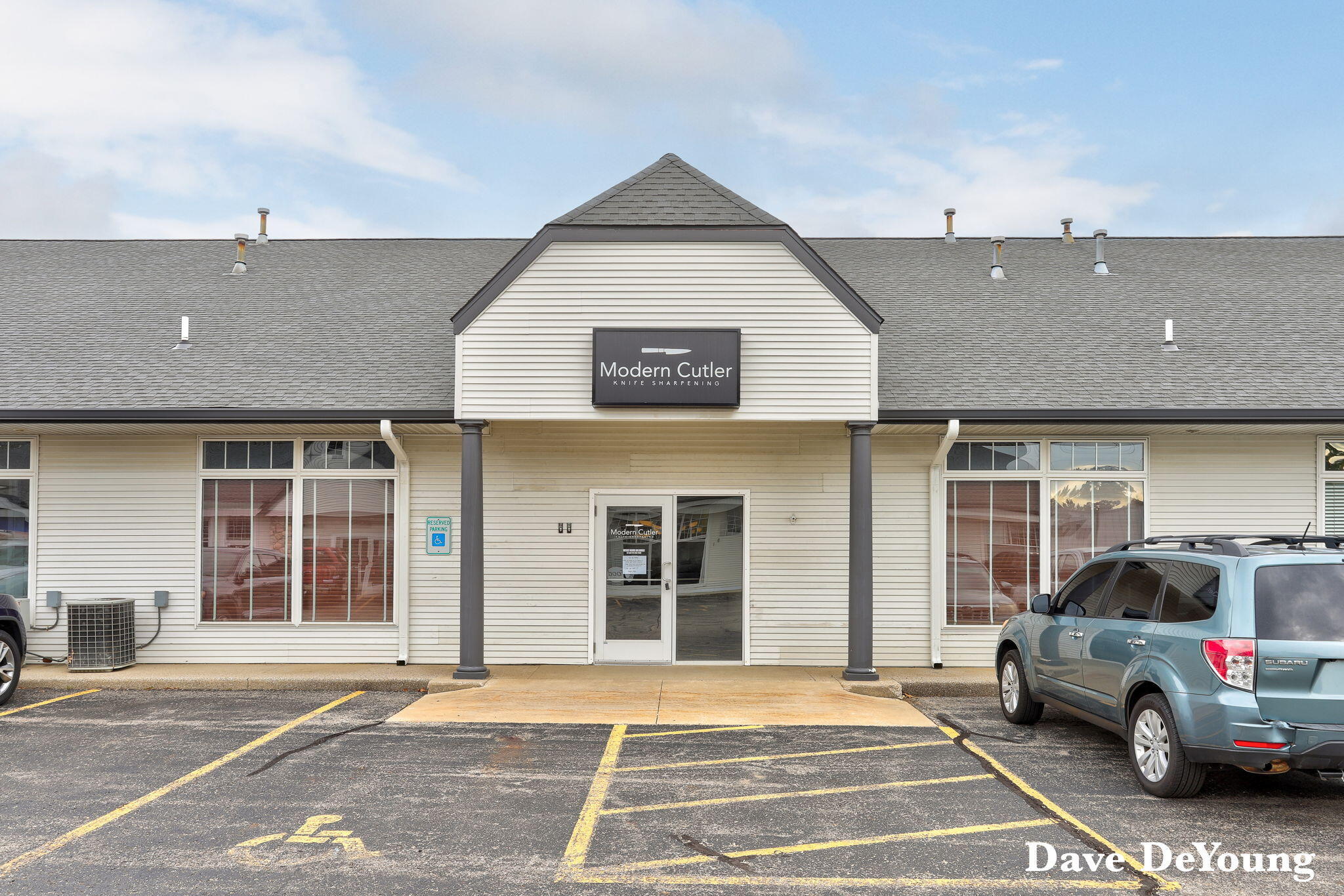 1-web-or-mls-56-e-lakewood-blvd
