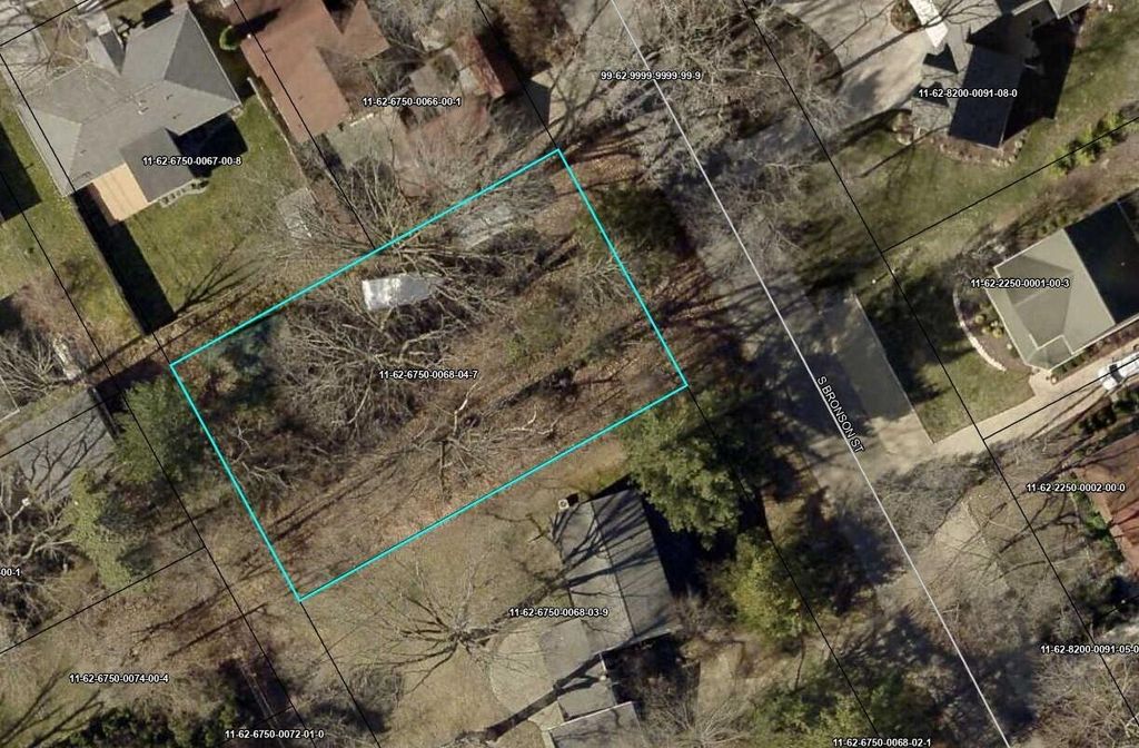 Photo of 114 S Bronson Street, New Buffalo, MI 49117 (MLS # 26005987)