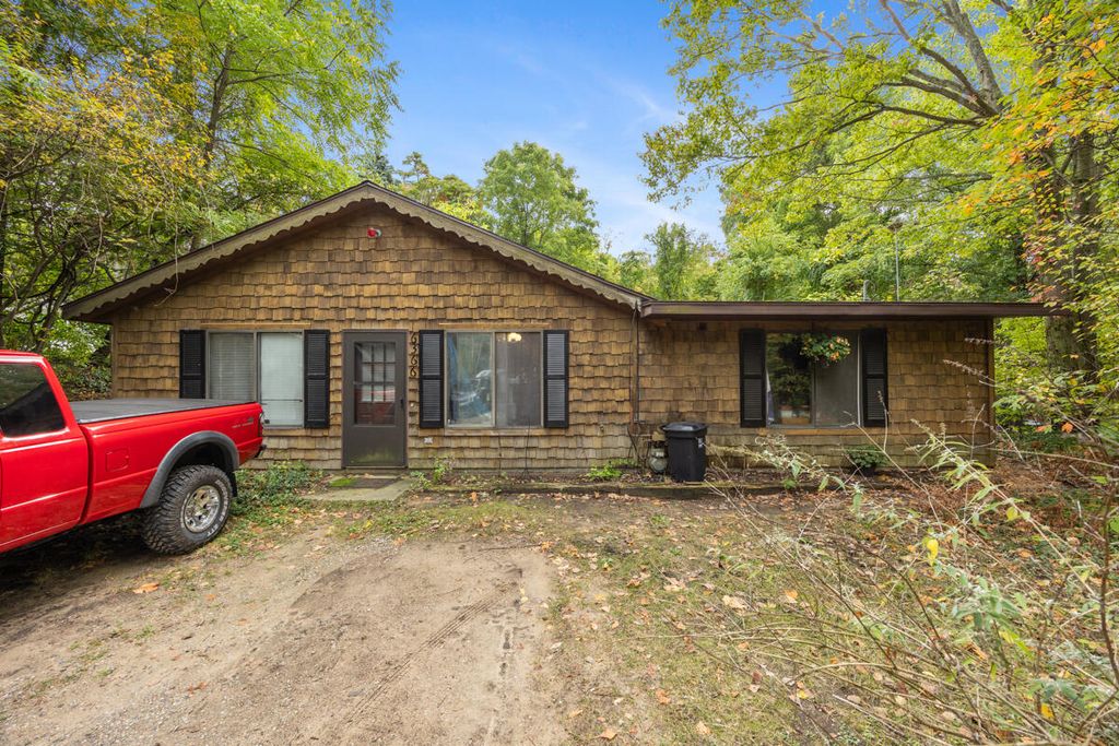 Photo of 6366 140th Avenue, Holland, MI 49423 (MLS # 25051753)