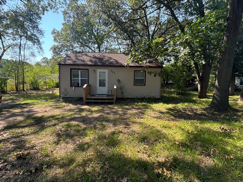 Photo of 343 Forest Drive, Muskegon, MI 49442 (MLS # 26046139)