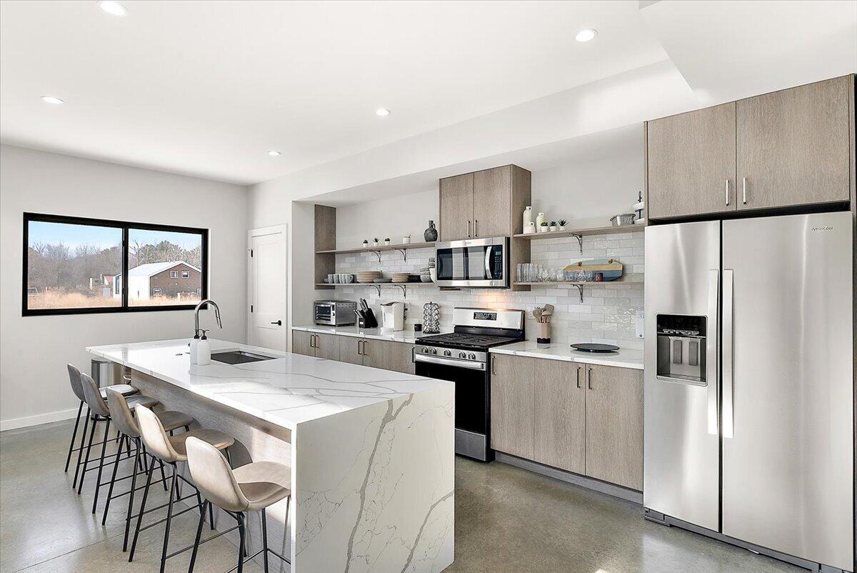 7400 Lake Solis Drive