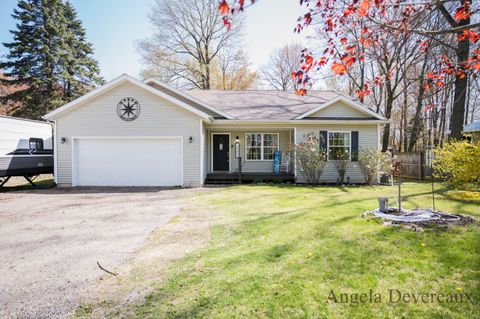 3990 E Shore Drive, Stanton, MI 48888 - MLS#: 25020697