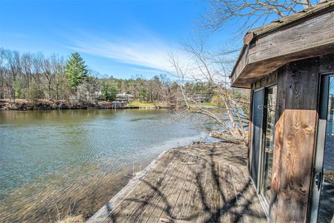 1885 Timber Trail Drive SE Ada MI 49301