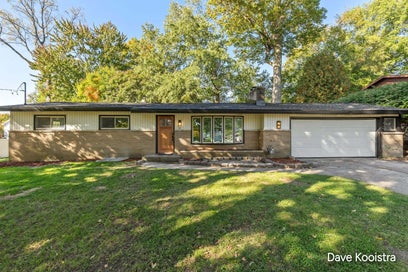 1575 Mullins Avenue NW Grand Rapids MI 49534