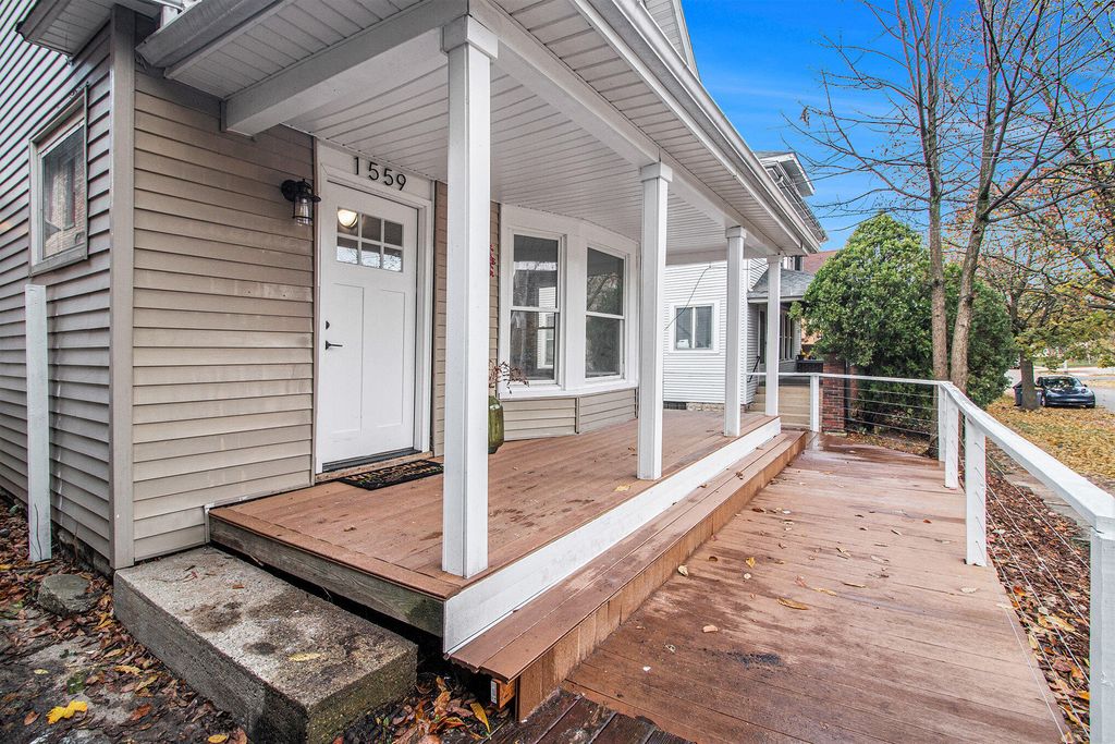 Photo of 1559 Coit Avenue NE, Grand Rapids, MI 49505 (MLS # 23144027)