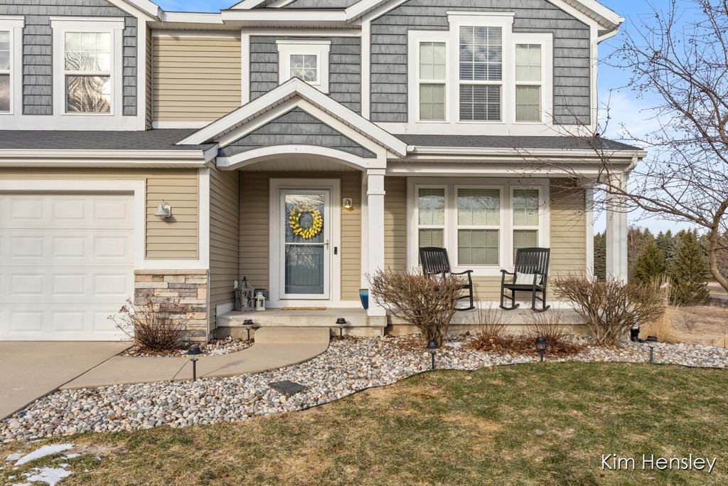 Photo of 663 Orchard Court NE, Rockford, MI 49341 (MLS # 26007582)