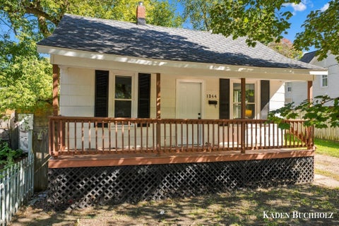 Photo for 1344 Maude Avenue NE