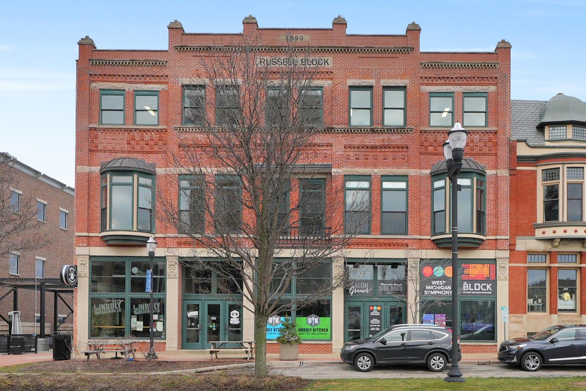 360 W Western Avenue