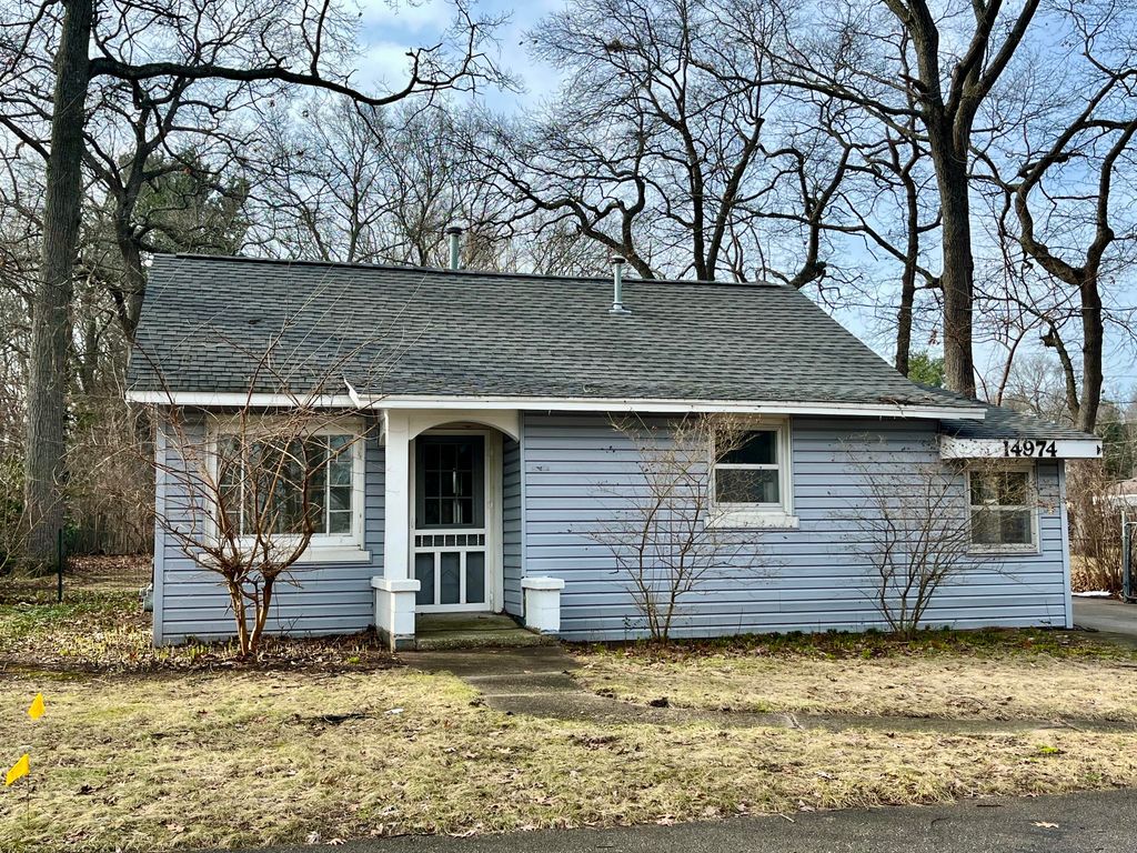 Photo of 14974 Groesbeck Street, Grand Haven, MI 49417 (MLS # 26011676)