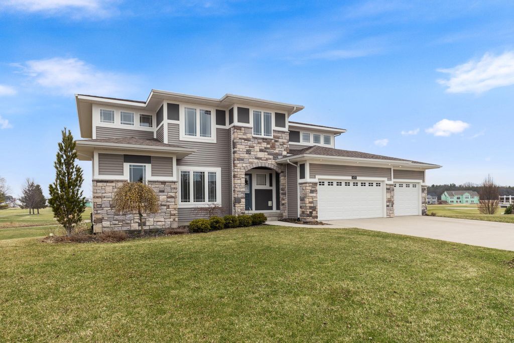 Photo of 4478 Point Superior Court, Holland, MI 49424 (MLS # 26009553)