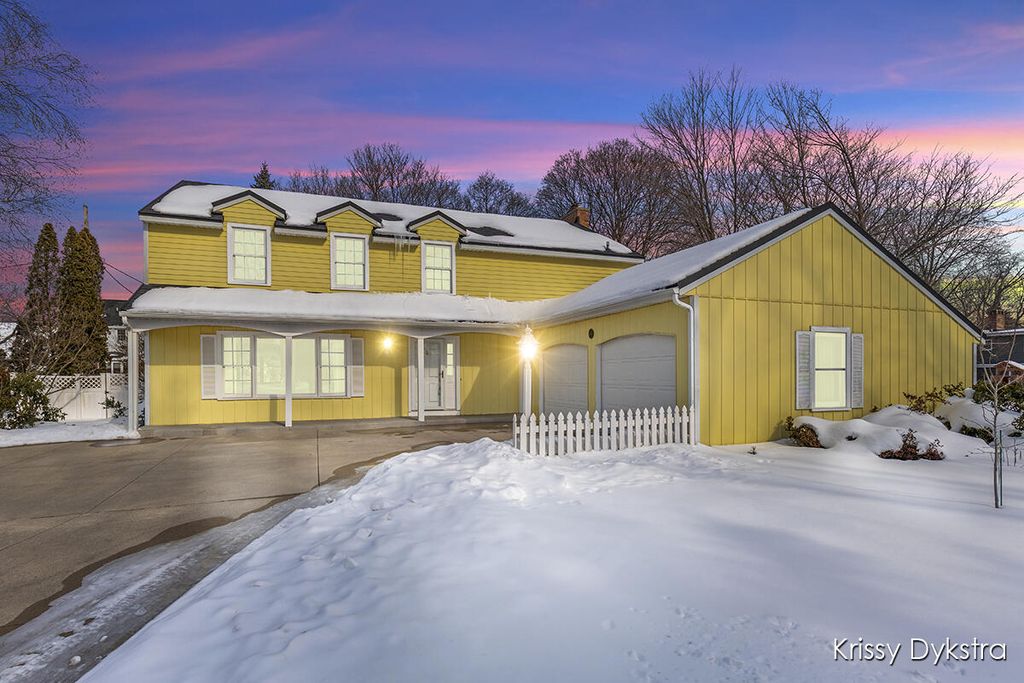 Photo of 699 Brookfield Drive, Holland, MI 49423 (MLS # 26005011)