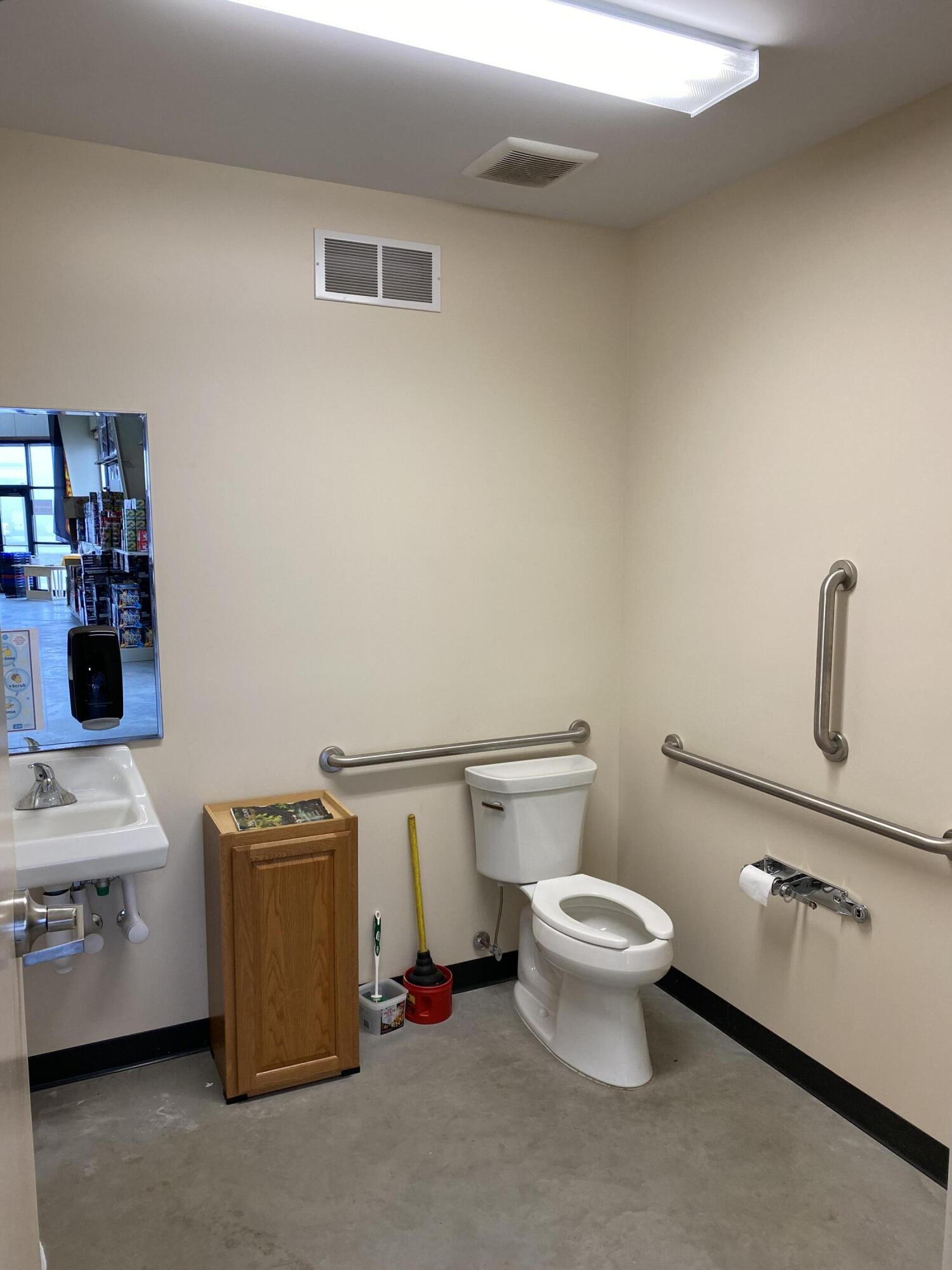 Newaygo, Michigan 49337, United States, ,1 BathroomBathrooms,Commercial,Active,128259