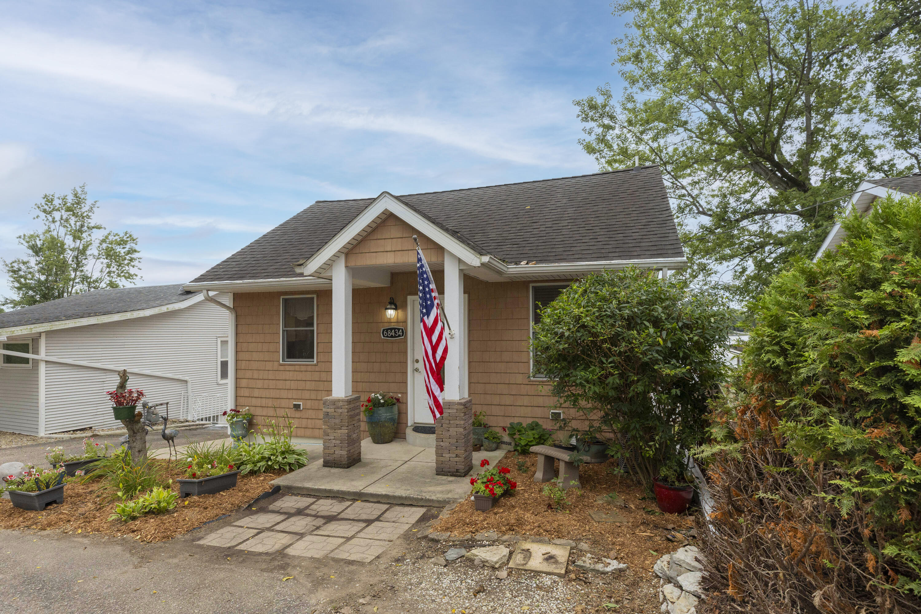 68434 Dailey Road