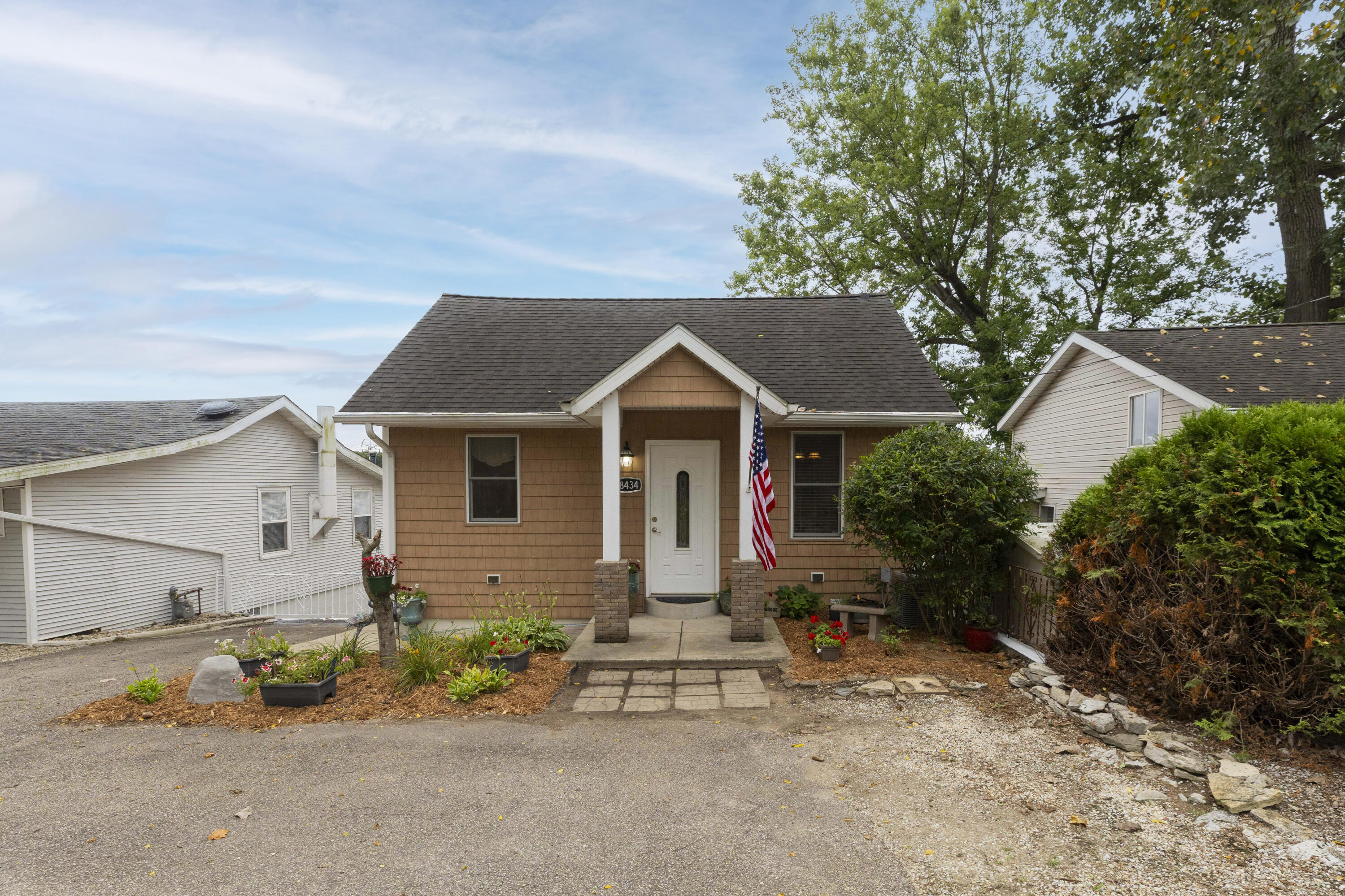 68434 Dailey Road