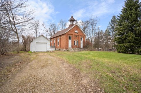 208 N Portage Road, Jackson, MI 49201 - MLS#: 25013976