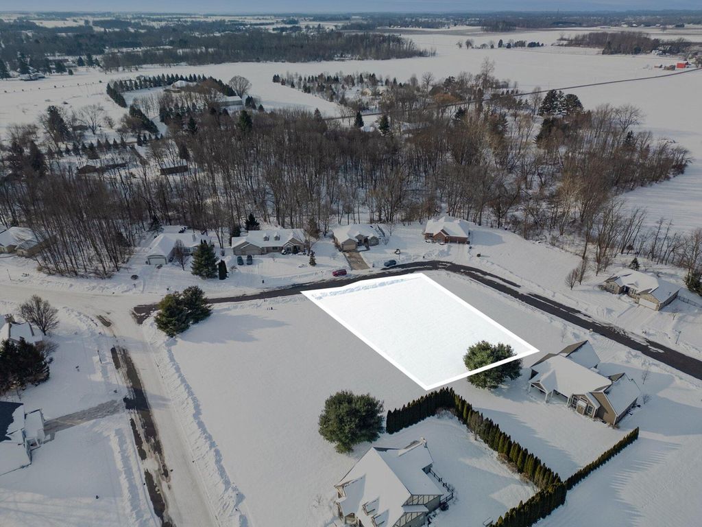 Photo of 561 Wittenberg Path, St. Joseph, MI 49085 (MLS # 26004979)