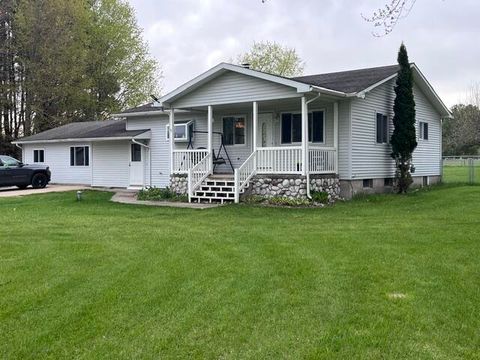 Photo of 8671 13 mile Road, Bear Lake, MI 49614 (MLS # 26021145)