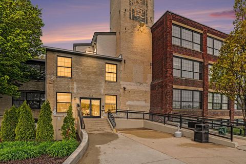Photo of 533 Columbia Avenue #006, Holland, MI 49423 (MLS # 26021984)