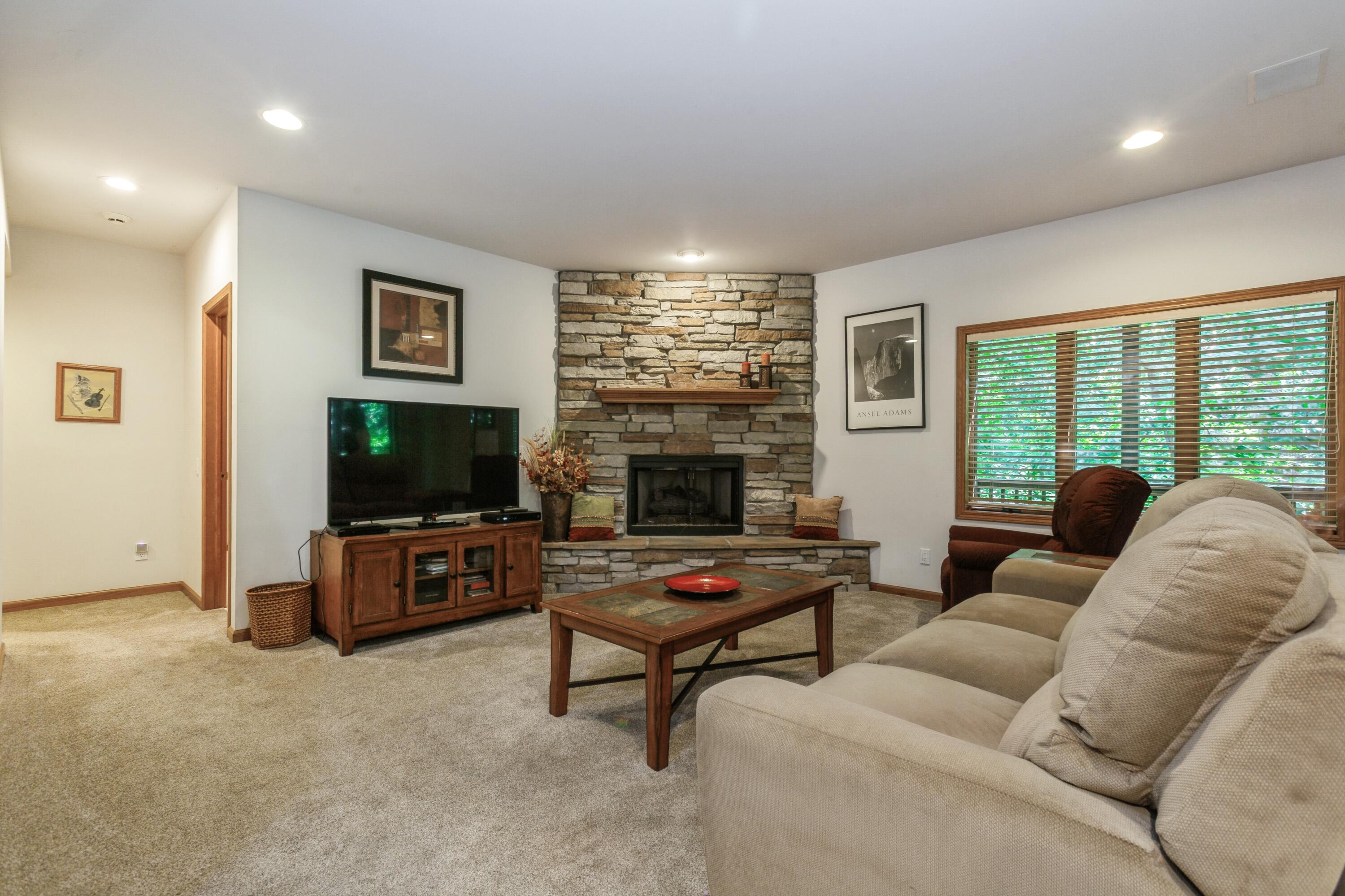 Bridgman, Michigan 49106, United States, 3 Bedrooms Bedrooms, ,3 BathroomsBathrooms,Residential,Active,171903