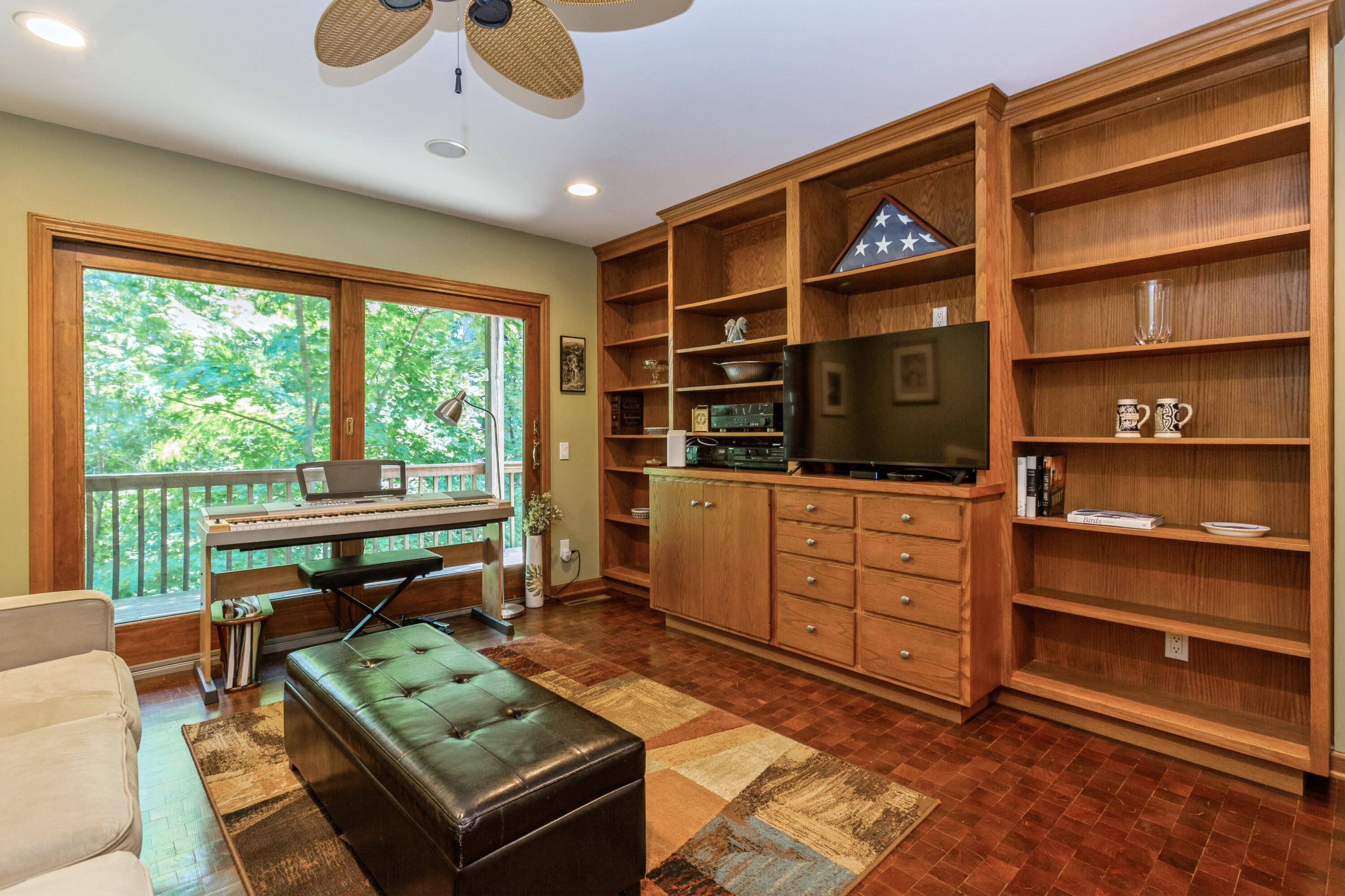 Bridgman, Michigan 49106, United States, 3 Bedrooms Bedrooms, ,3 BathroomsBathrooms,Residential,Active,171903