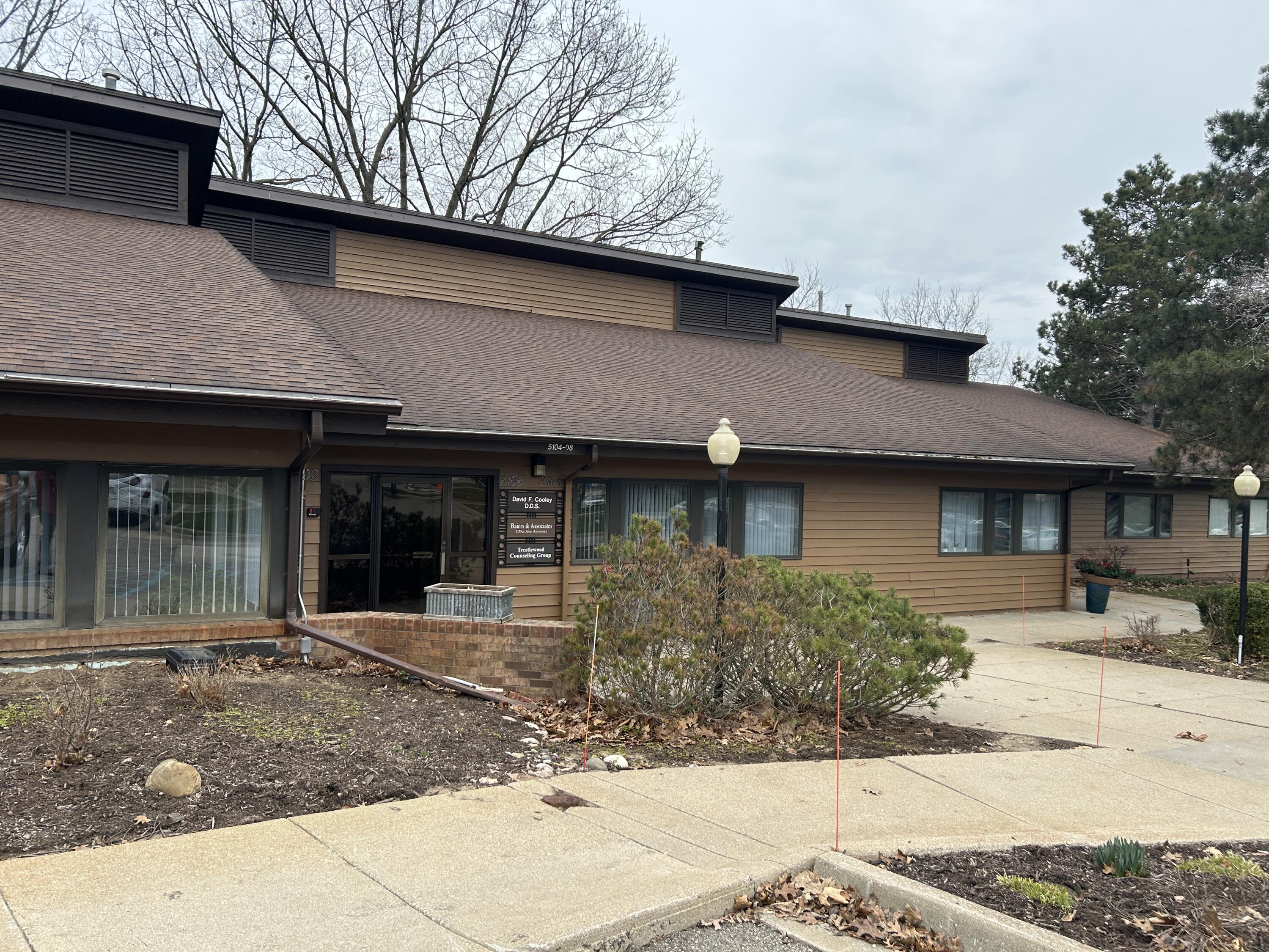 Portage, Michigan 49002, United States, ,Residential,Pending,62109