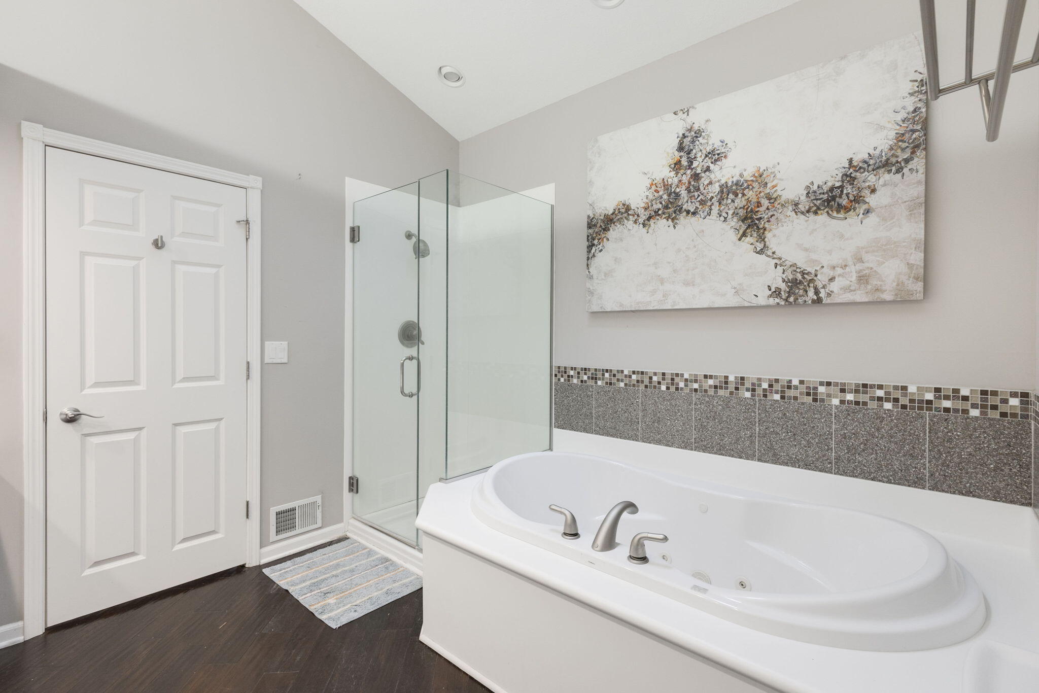 Edwardsburg, Michigan 49112, United States, 3 Bedrooms Bedrooms, ,4 BathroomsBathrooms,Residential,Active,94742