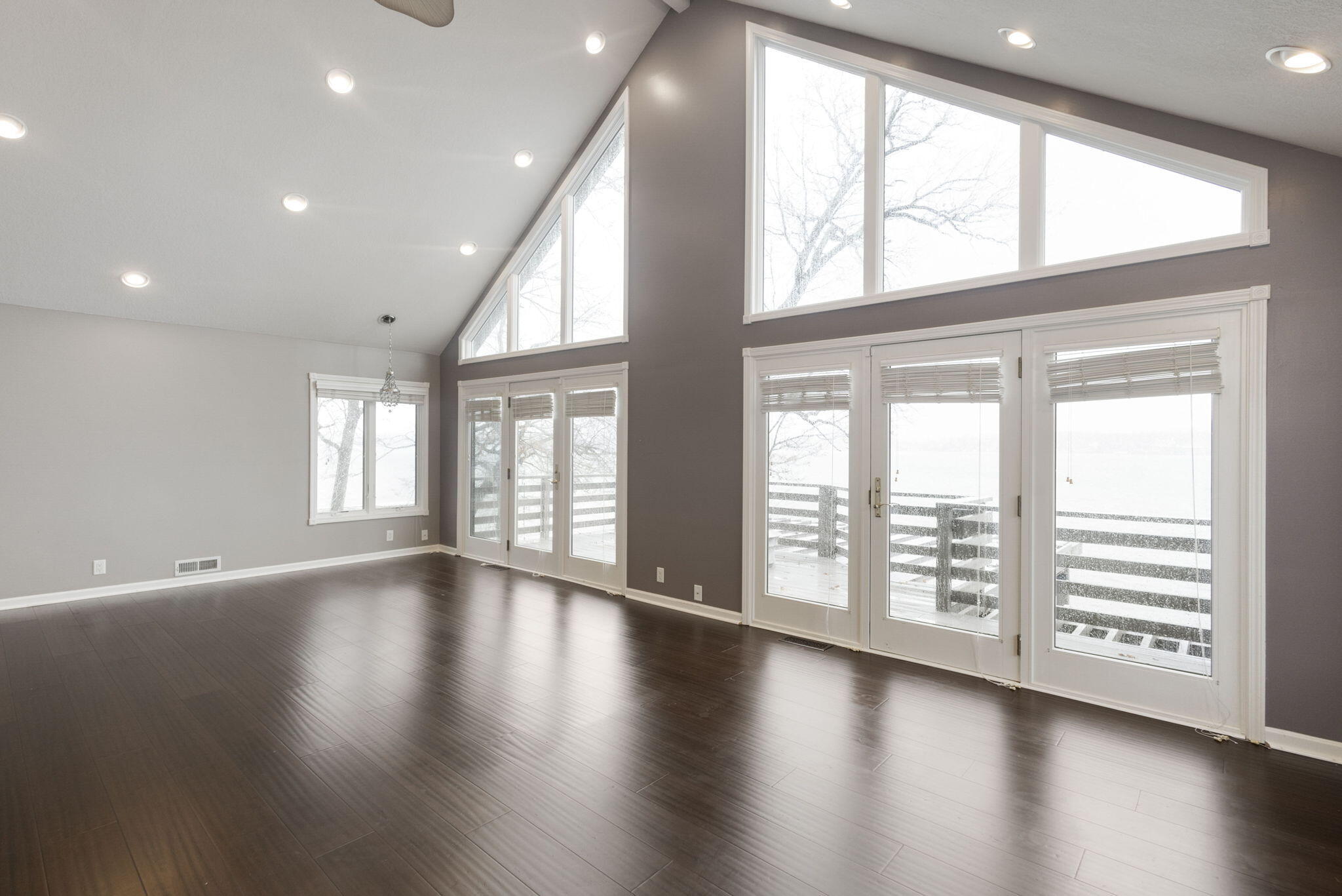 Edwardsburg, Michigan 49112, United States, 3 Bedrooms Bedrooms, ,4 BathroomsBathrooms,Residential,Active,94742