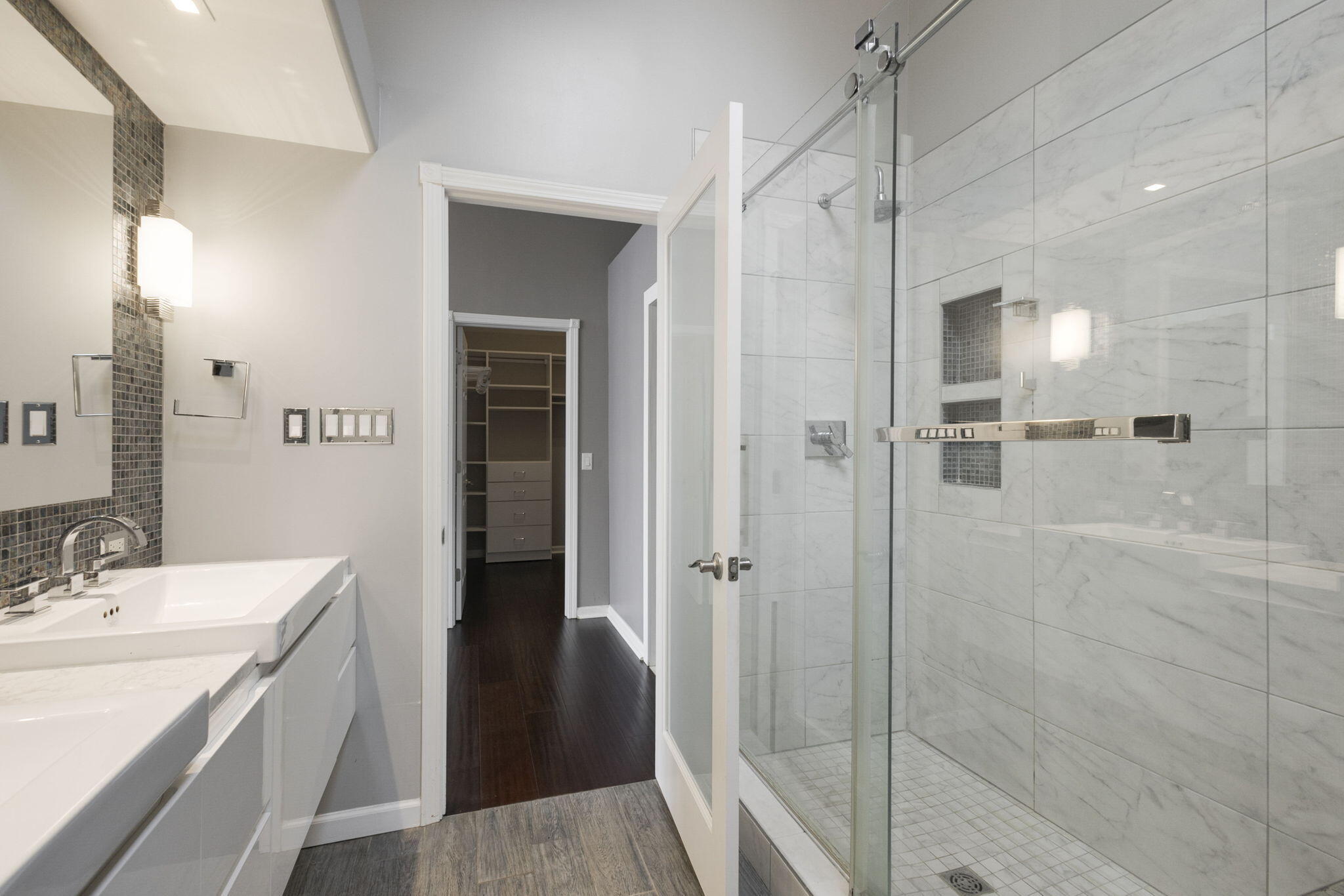 Edwardsburg, Michigan 49112, United States, 3 Bedrooms Bedrooms, ,4 BathroomsBathrooms,Residential,Active,94742