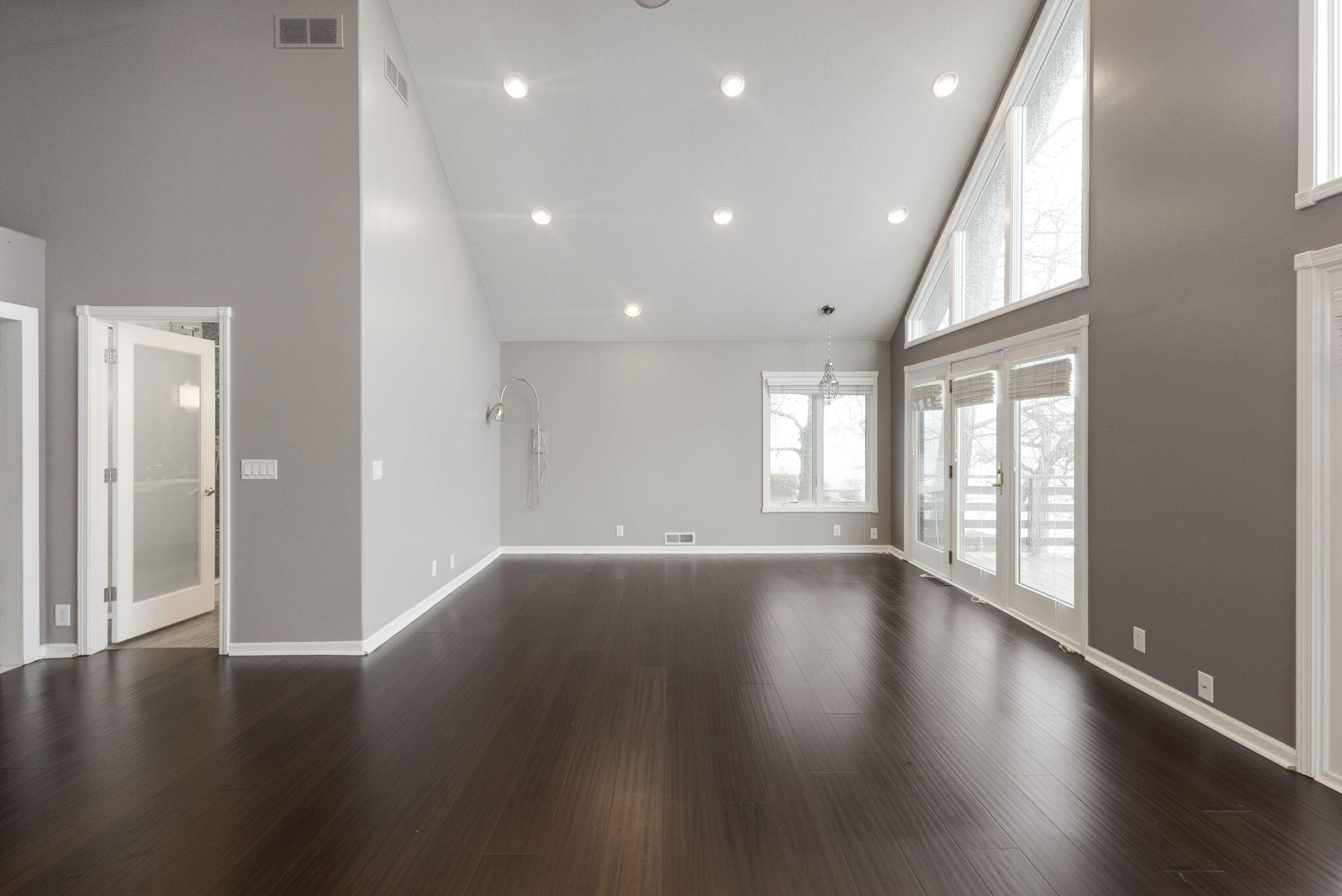 Edwardsburg, Michigan 49112, United States, 3 Bedrooms Bedrooms, ,4 BathroomsBathrooms,Residential,Active,94742