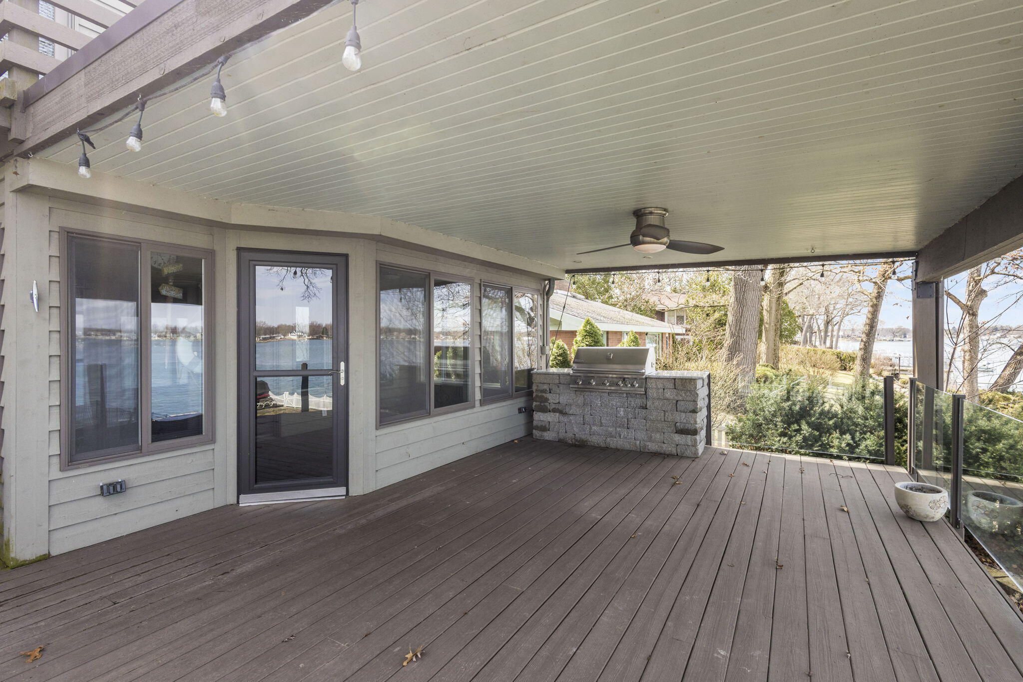 Edwardsburg, Michigan 49112, United States, 3 Bedrooms Bedrooms, ,4 BathroomsBathrooms,Residential,Active,94742