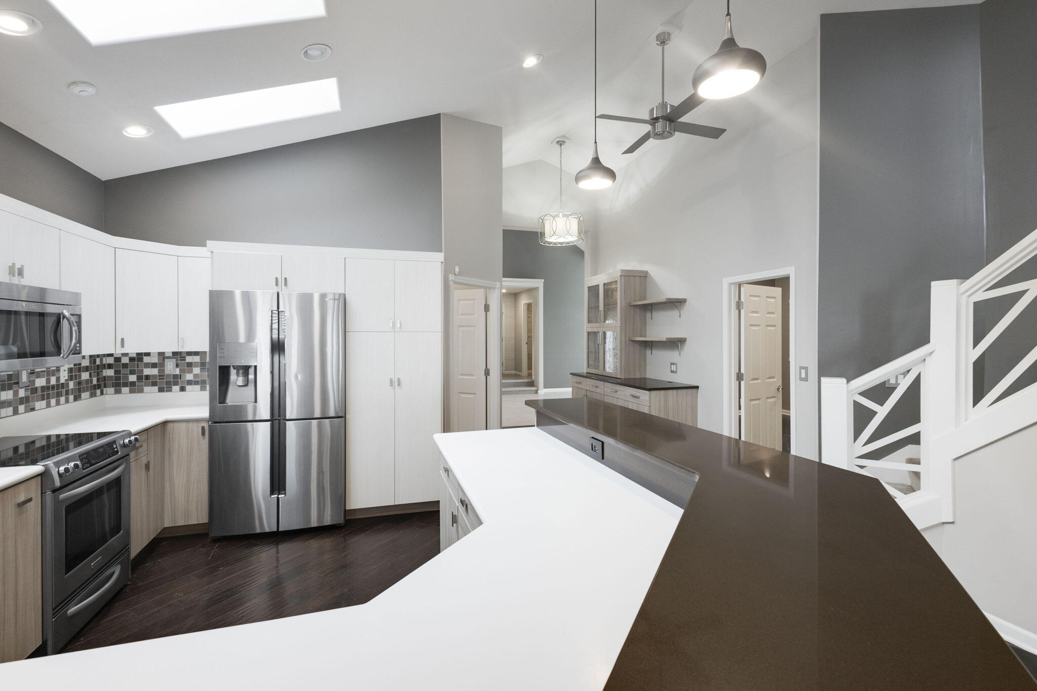 Edwardsburg, Michigan 49112, United States, 3 Bedrooms Bedrooms, ,4 BathroomsBathrooms,Residential,Active,94742