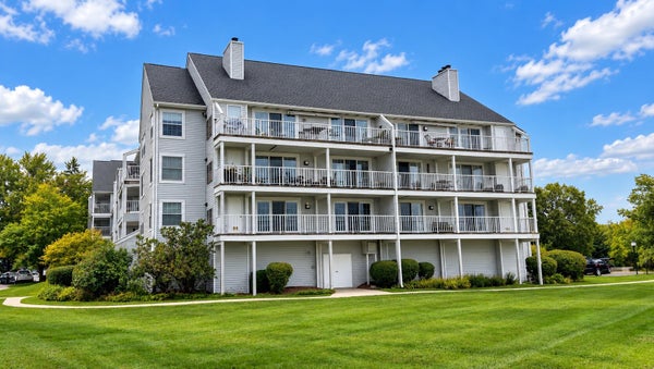 3565 PORT COVE DR, WATERFORD, MI 48328 - Image 5732afecebf1973f767f2d026a2c02f1/413059704
