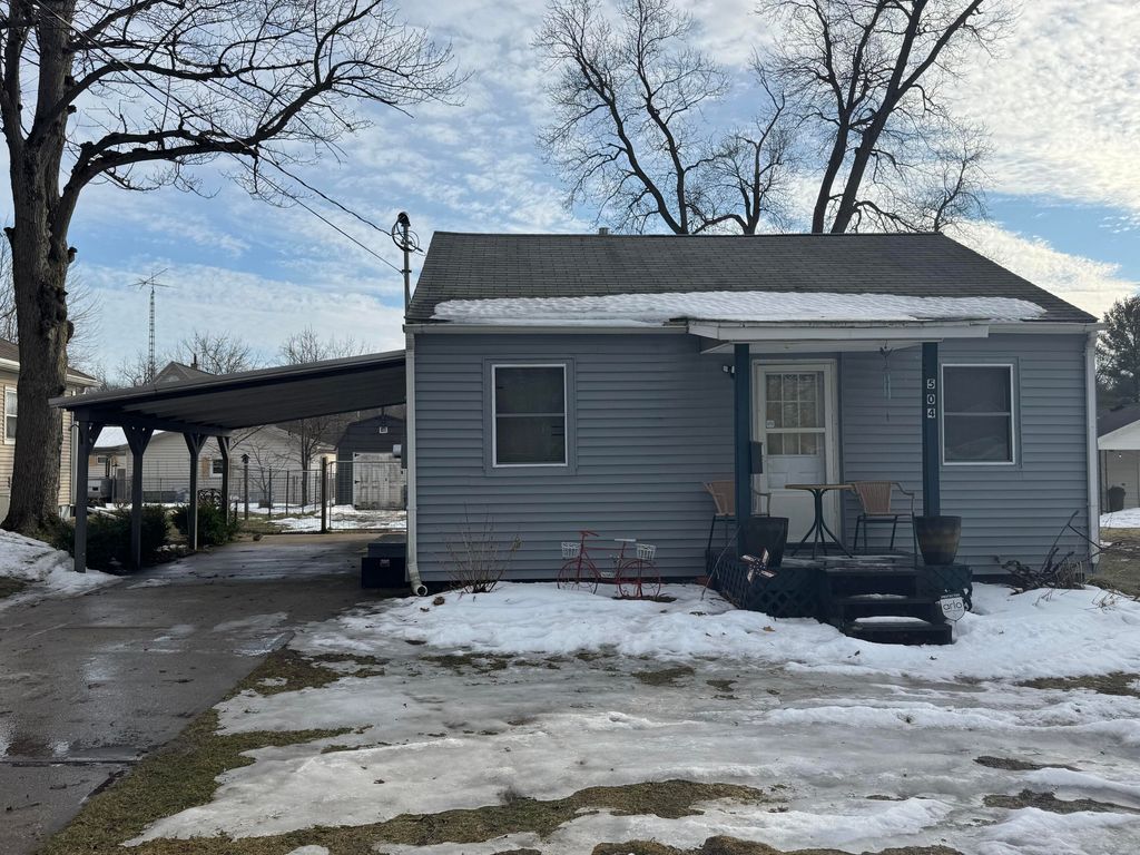 Photo of 504 Keene Avenue, Dowagiac, MI 49047 (MLS # 26005772)