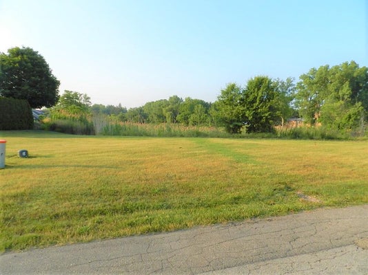 924 EAGLE POINT DR, SAINT JOSEPH, MI 49085 - Image 574e607cca8fea29100b919cf79ae1b9/2216572955