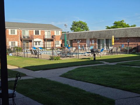 1512 Normandy Road Royal Oak MI 48073