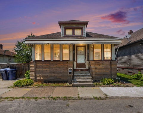 Photo for 314 Burke Street