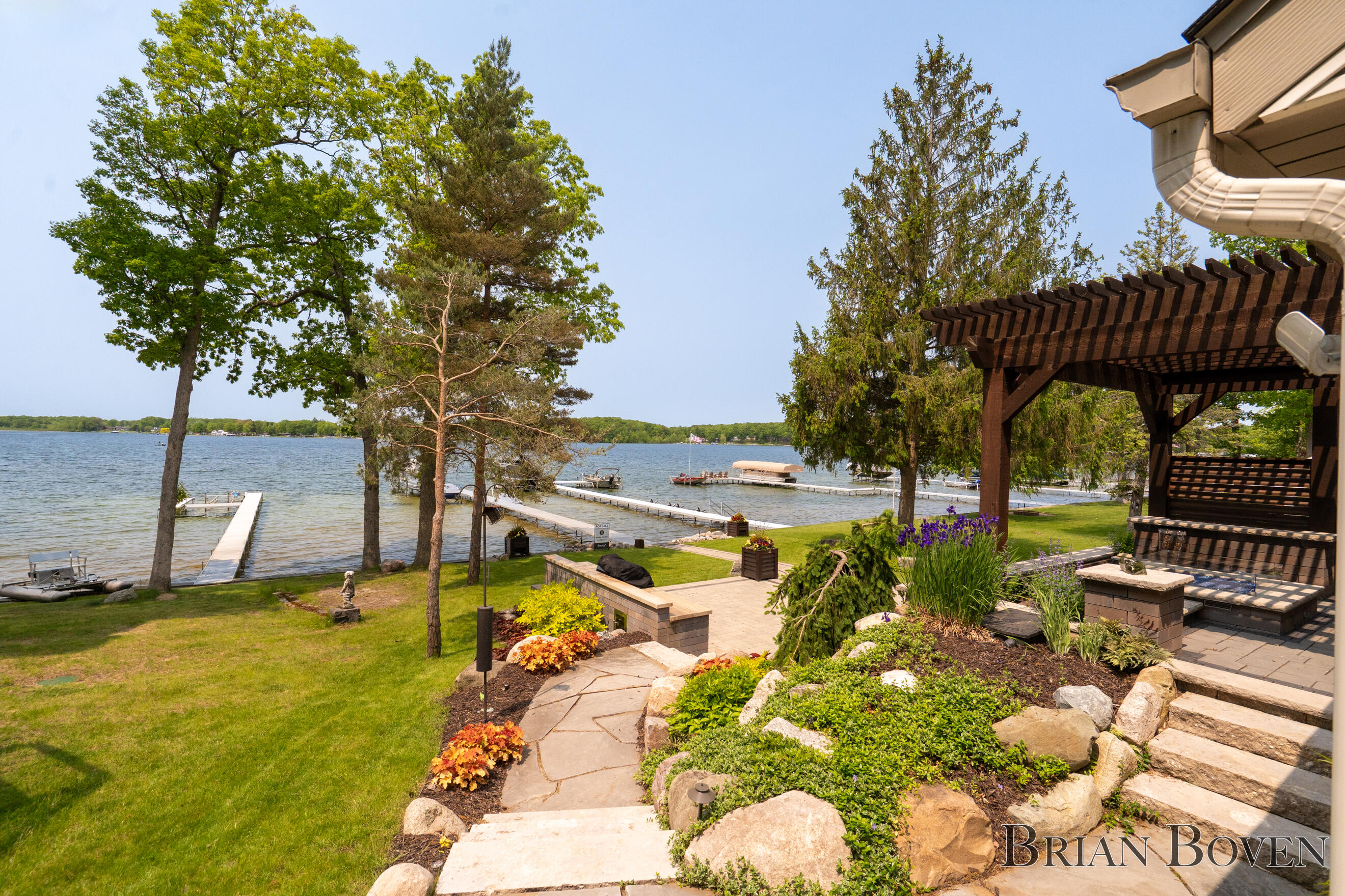 2765 Elmwood Drive