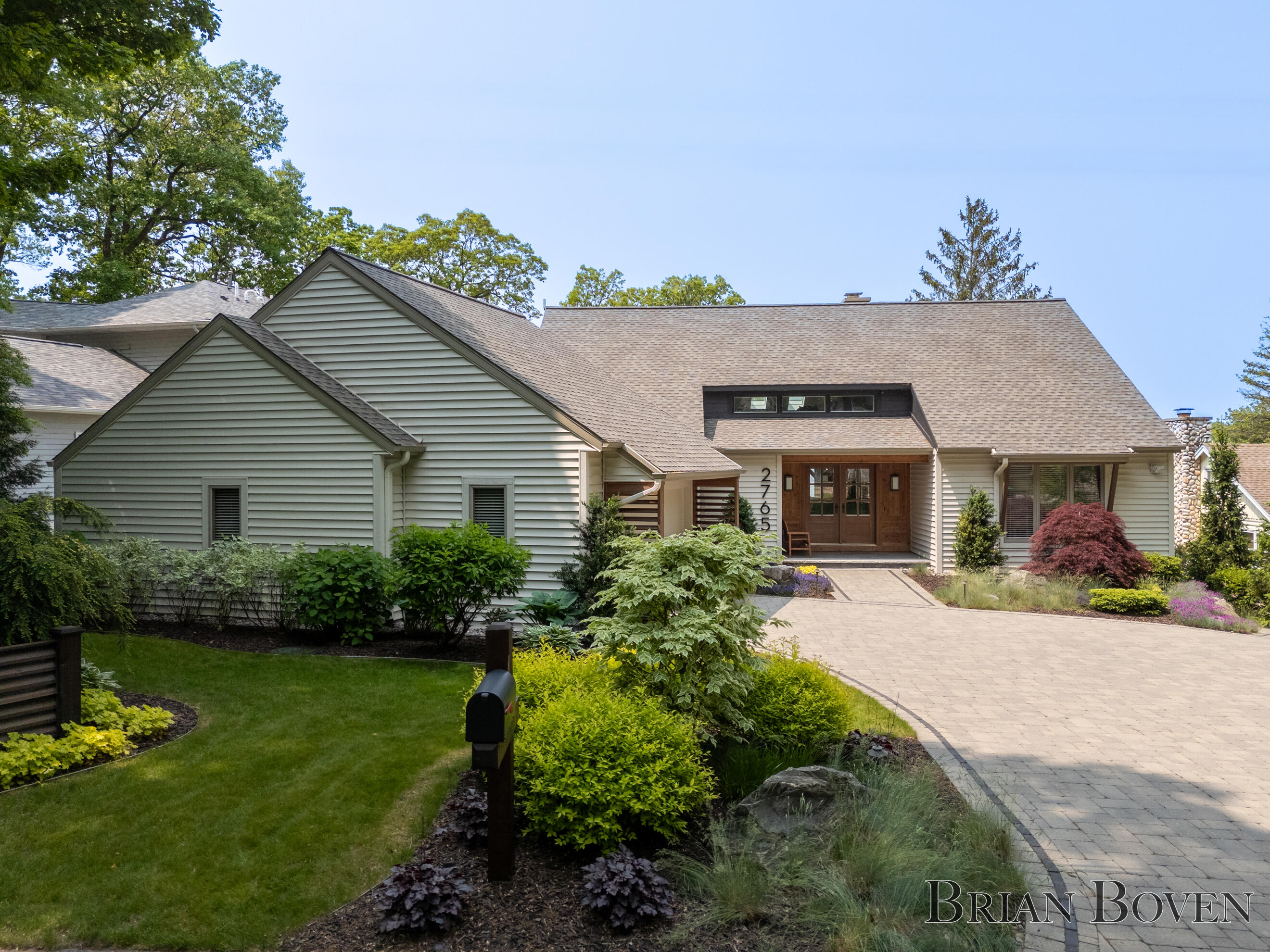 2765 Elmwood Drive