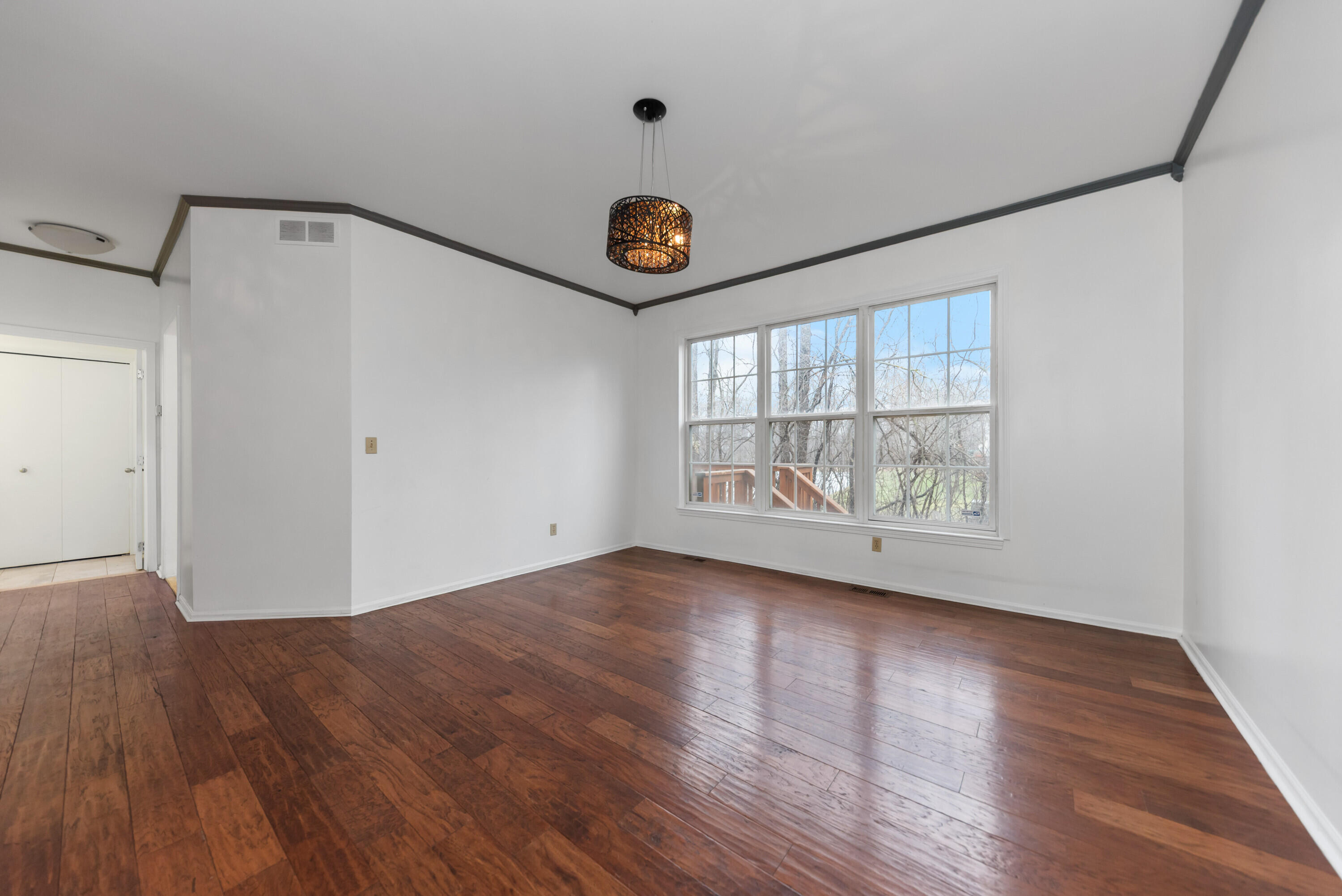 38391 Churchill Lane