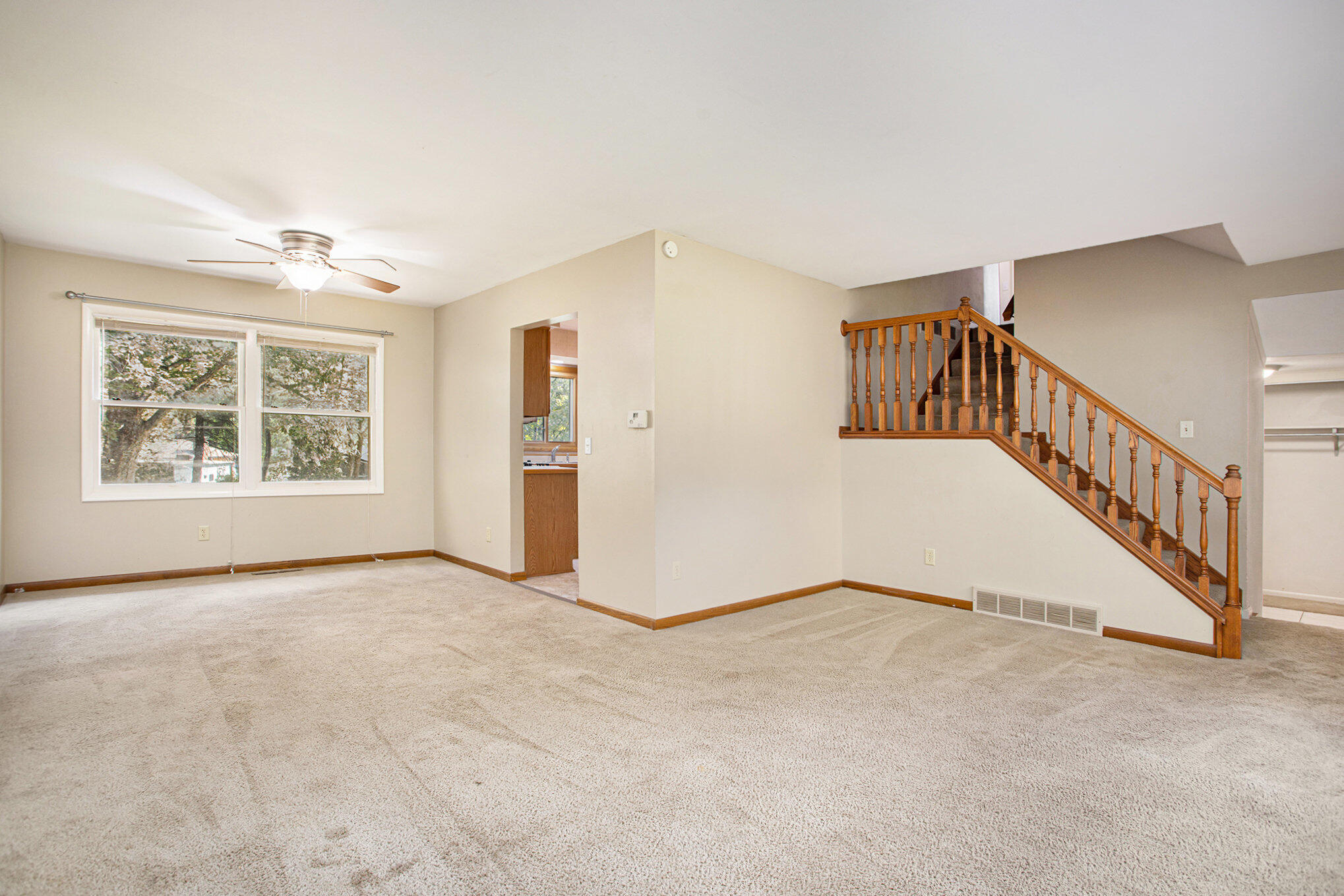 Battle Creek, Michigan 49015, United States, 4 Bedrooms Bedrooms, ,3 BathroomsBathrooms,Residential,Pending,233931