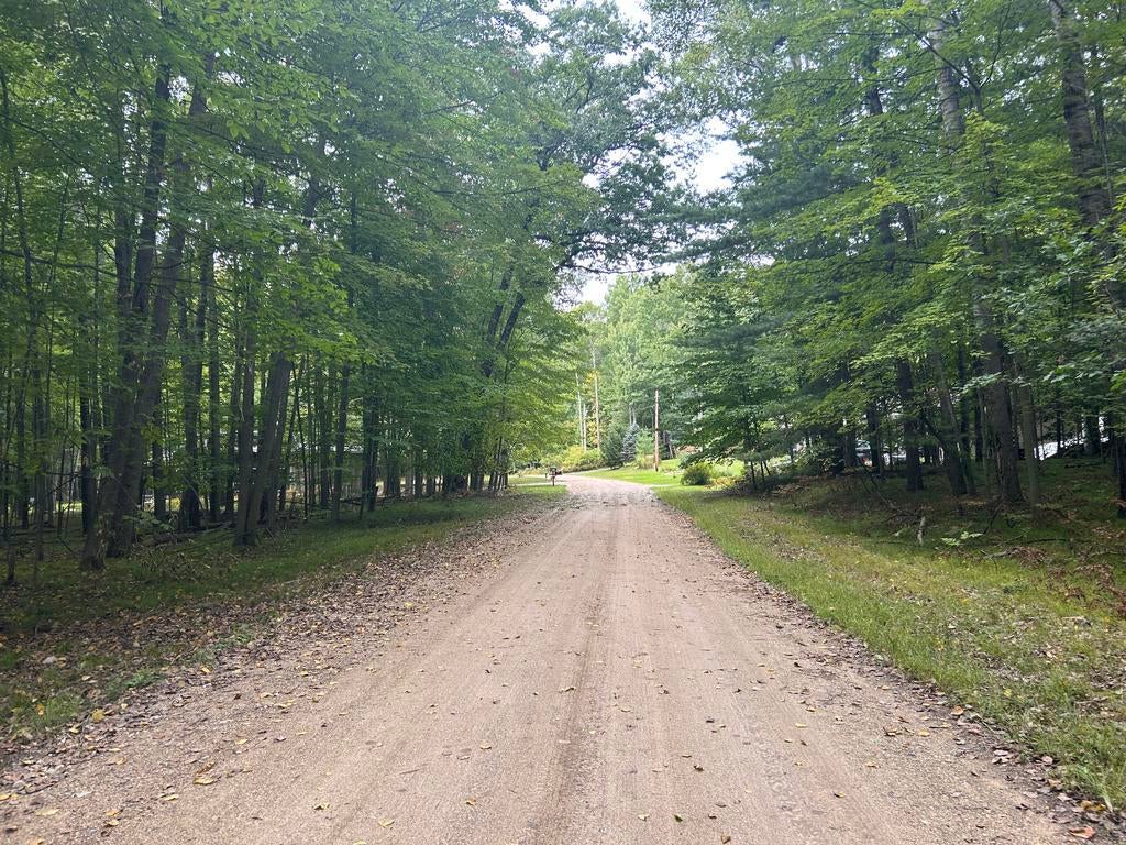 8228 Tanglewood Trail