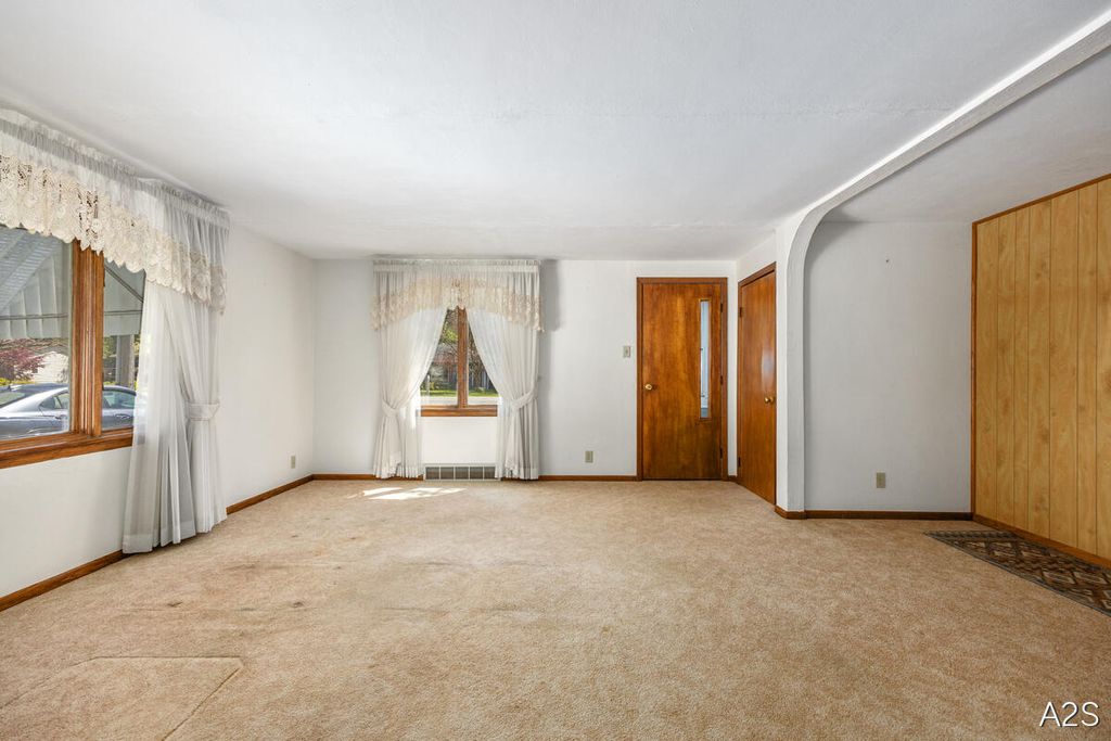 Photo of 711 Riley Street, Holland, MI 49424 (MLS # 26020906)