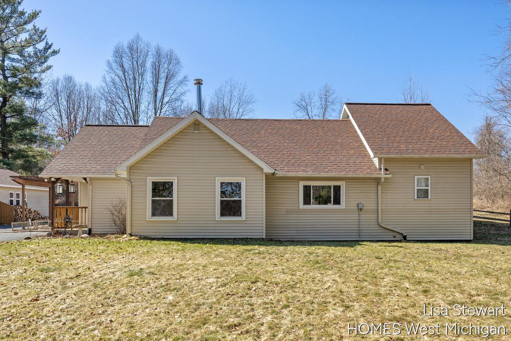 Photo of 4011 Buttrick Avenue SE, Ada, MI 49301 (MLS # 26008998)