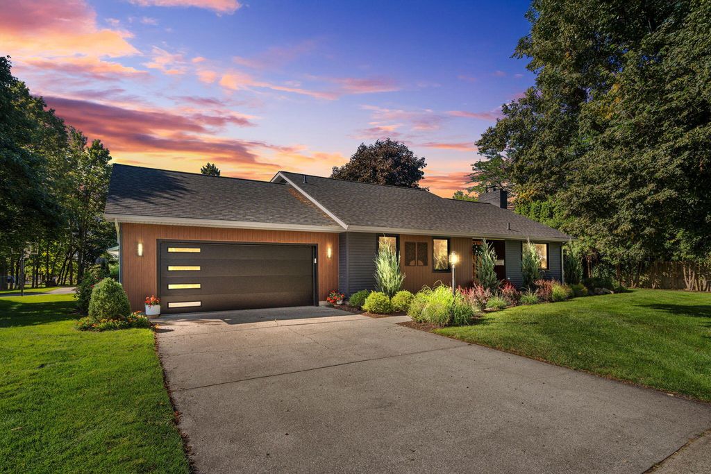 Photo of 400 Barber Street, Spring Lake, MI 49456 (MLS # 25048040)