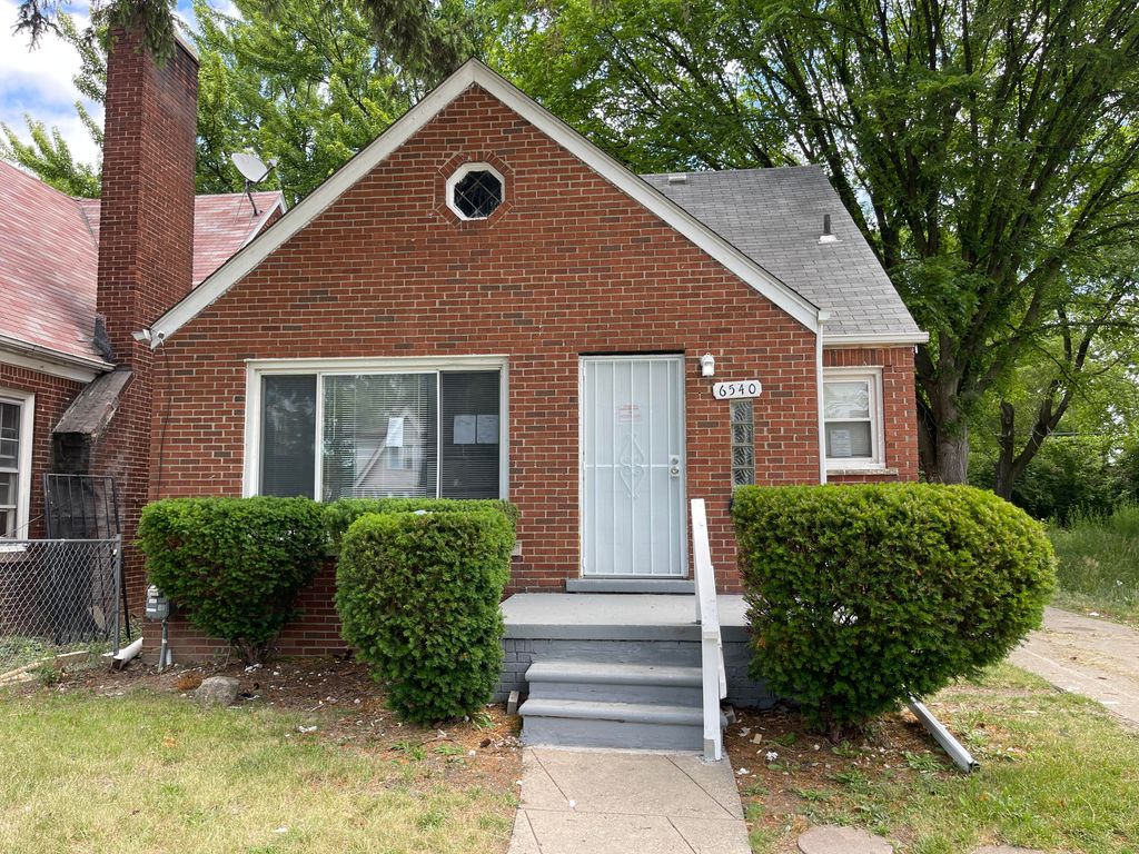 Photo of 6540 Longacre Street, Detroit, MI 48228 (MLS # 25051028)