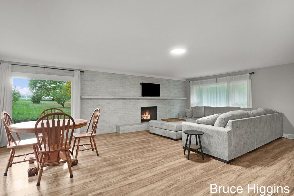Photo of 10550 Algoma Avenue NE, Rockford, MI 49341 (MLS # 25049523)