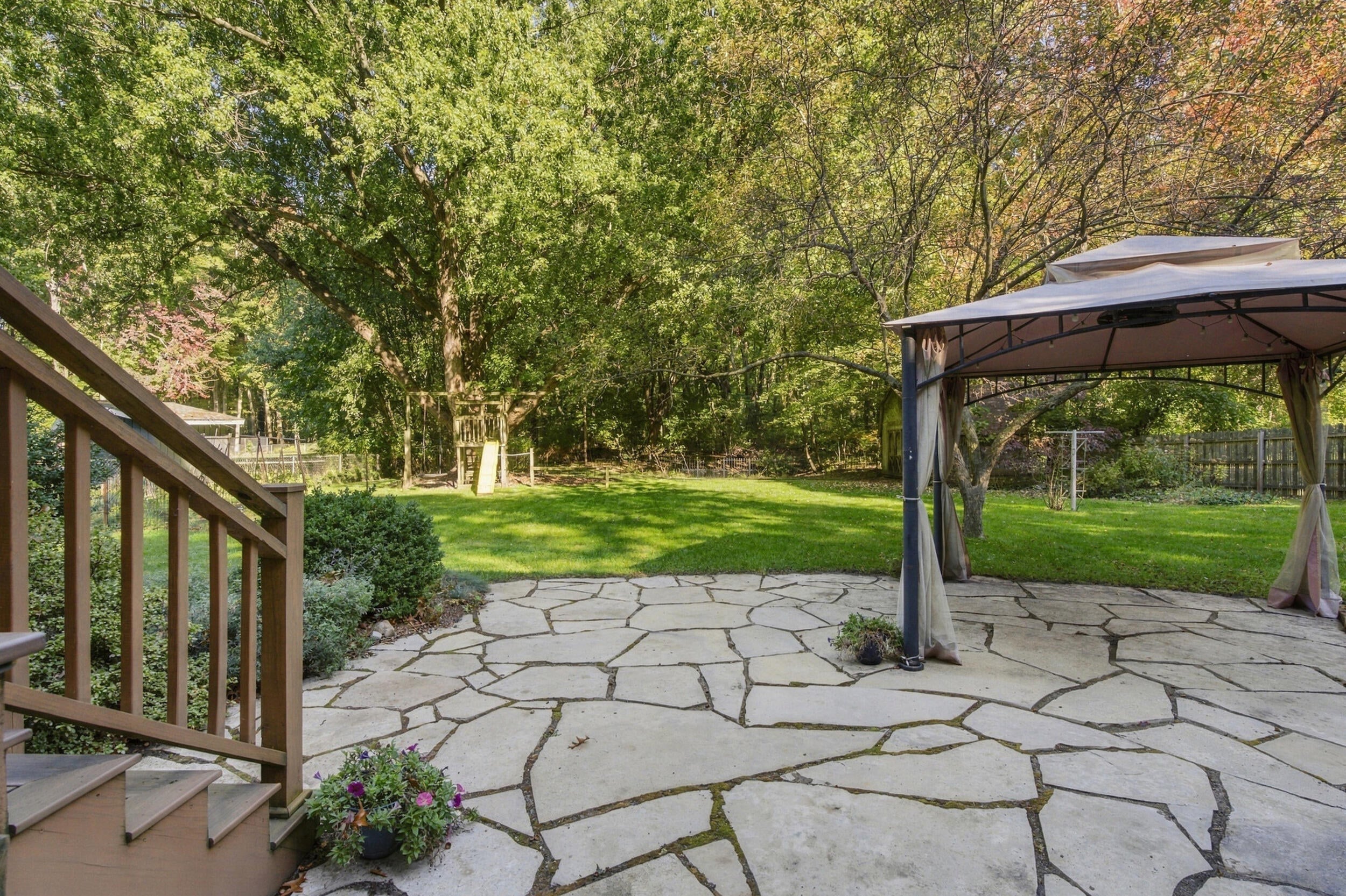 2735 Wildwood Lane